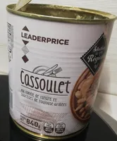 Cassoulet au confit de canard et saucisses de Toulouse grillees