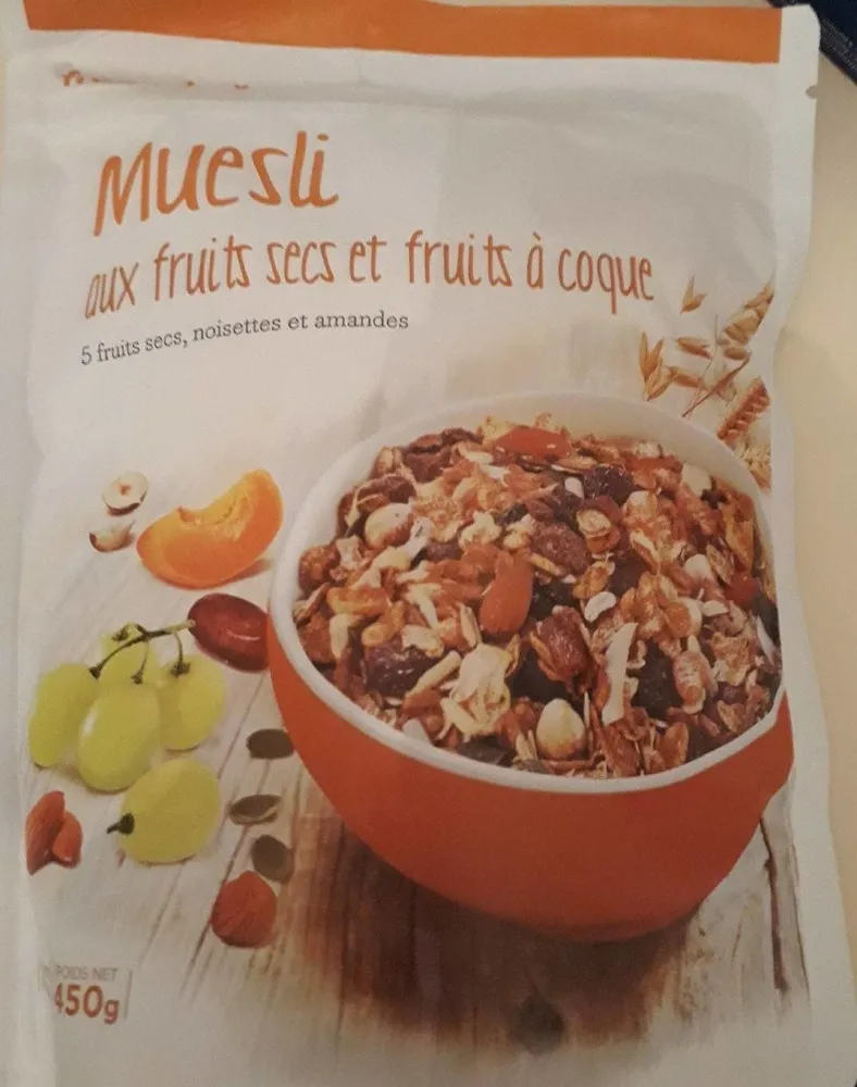 Muesli aux fruits secs et fruits à coque