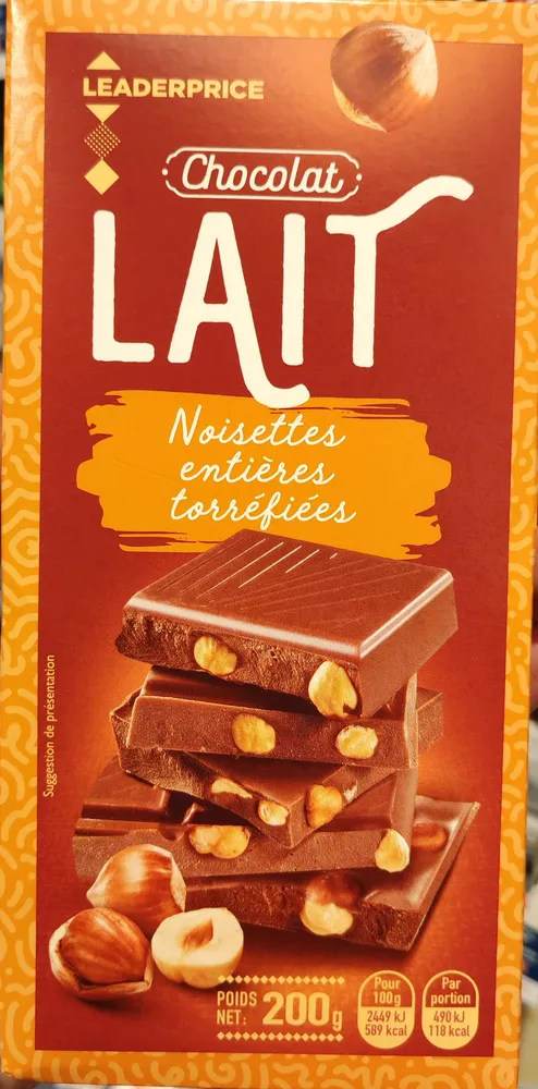 Chocolat lait noisettes entières