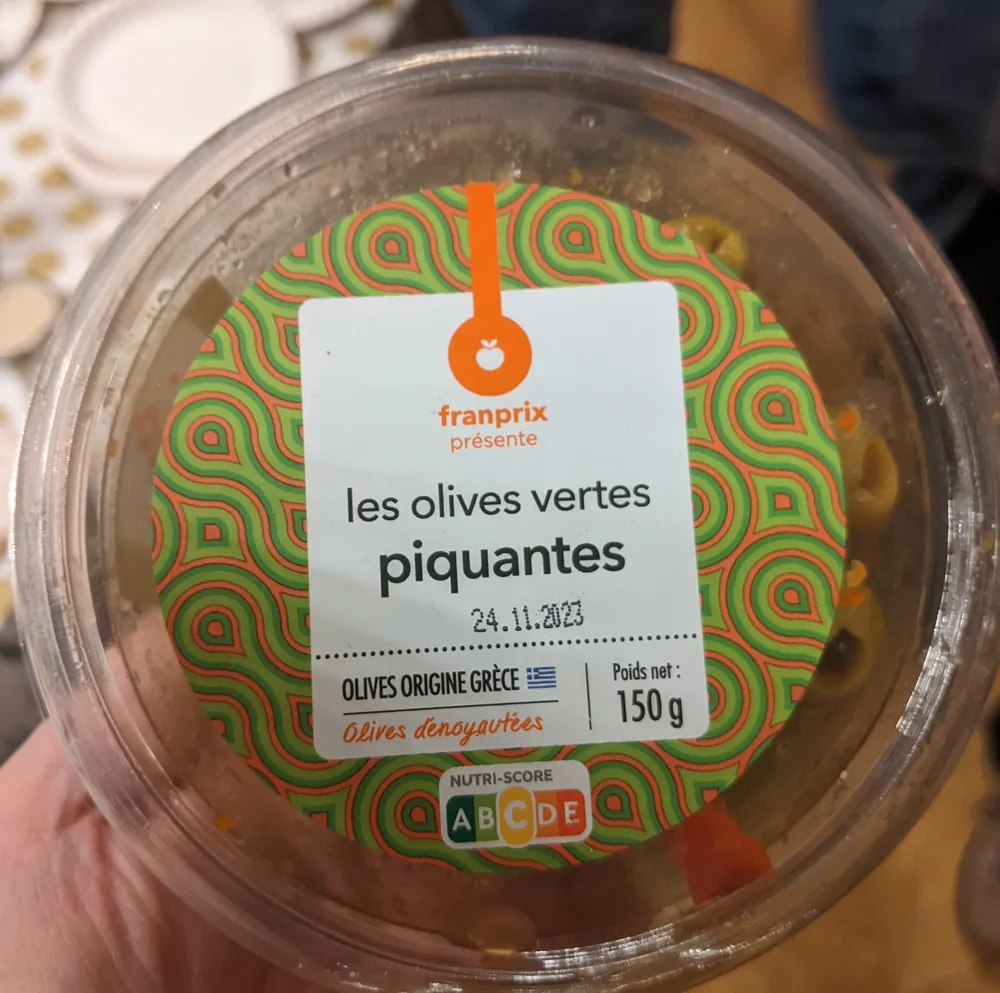 les olives vertes piquantes