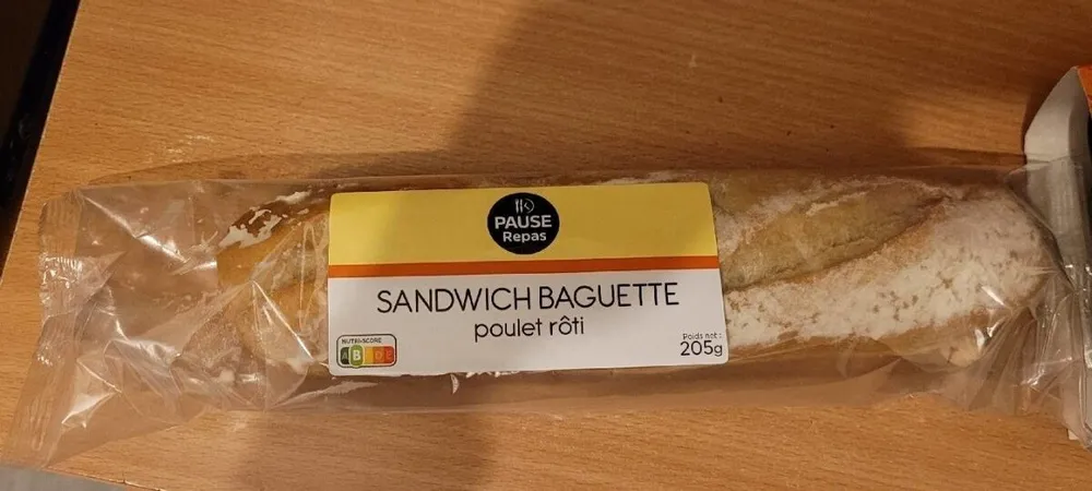 Sandwich baguette poulet rôti