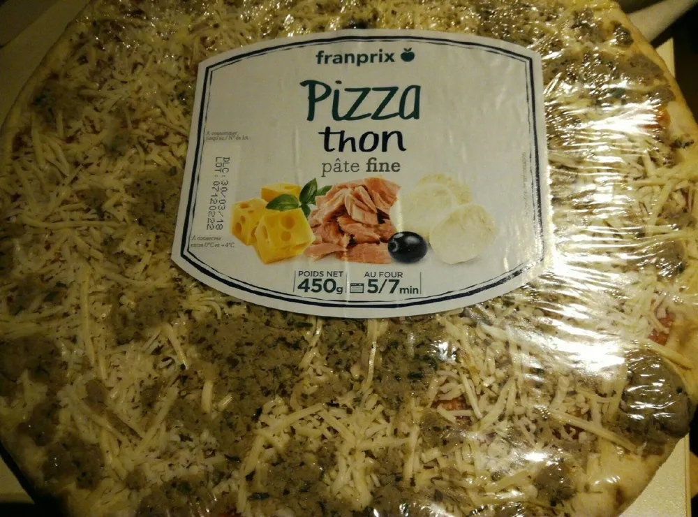 Pizza thon pâte fine