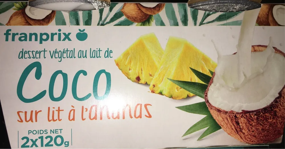 Dessert végétal au lait de coco sur lit d’ananas