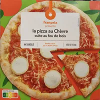 La pizza au chèvre cuite au feu de bois