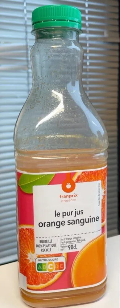 Le pur jus orange sanguine