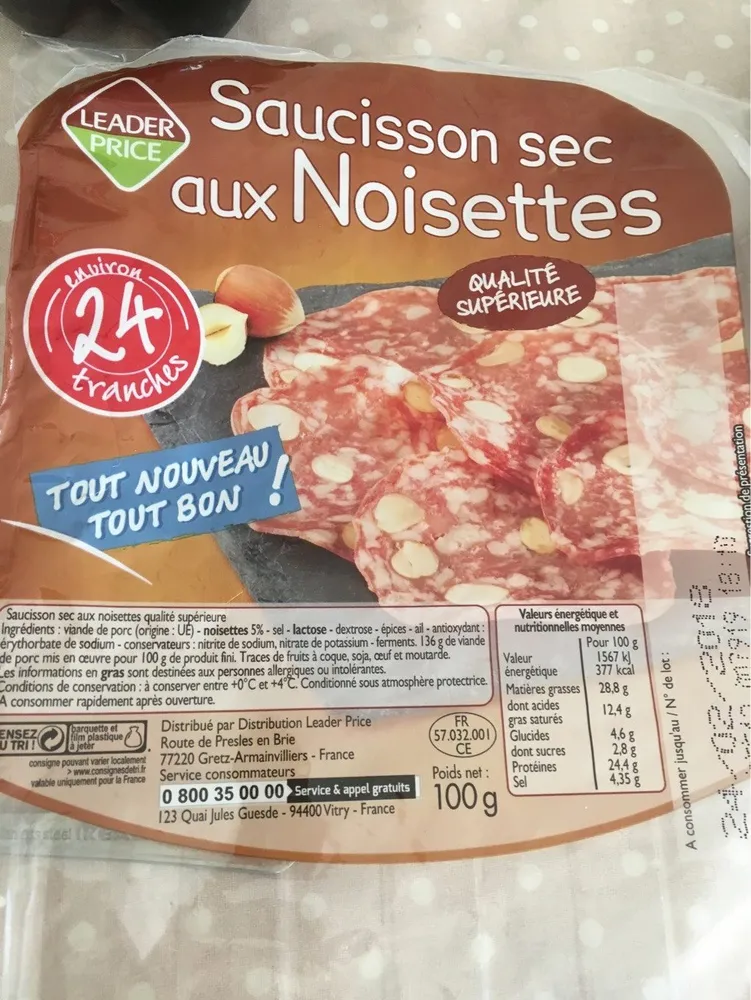 Saucisson sec aux noisettes