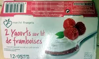 2 yaourts sur lit de framboise