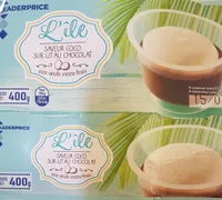 Île saveur coco sur lit au chocolat