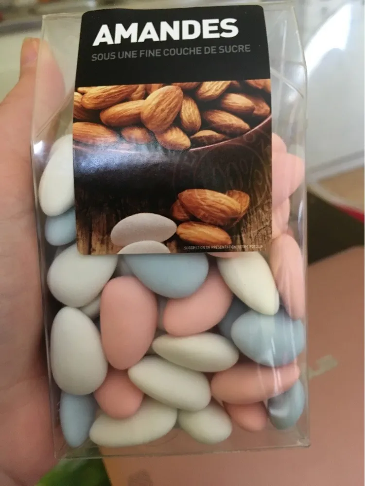 AMANDES sous une fine couches de sucre