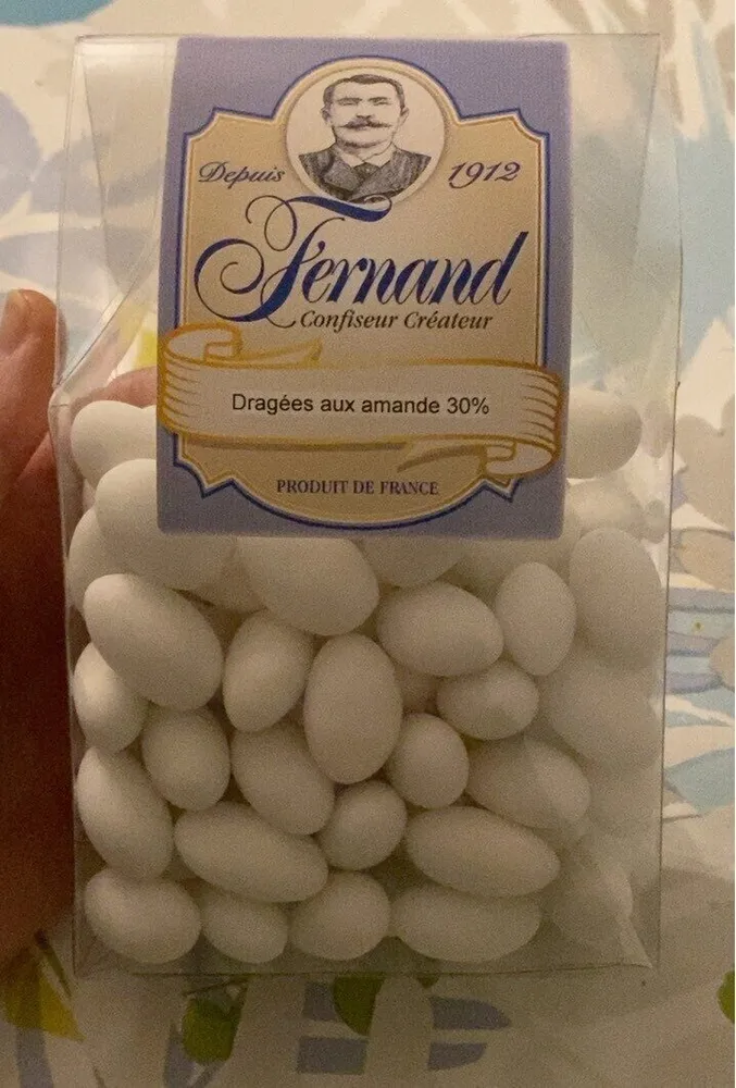 Dragees aux amandes