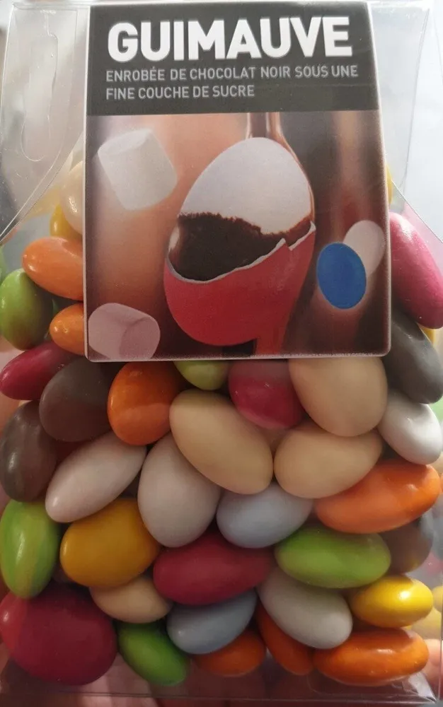 Guimauve enrobée de chocolat noir et dragéifiée
