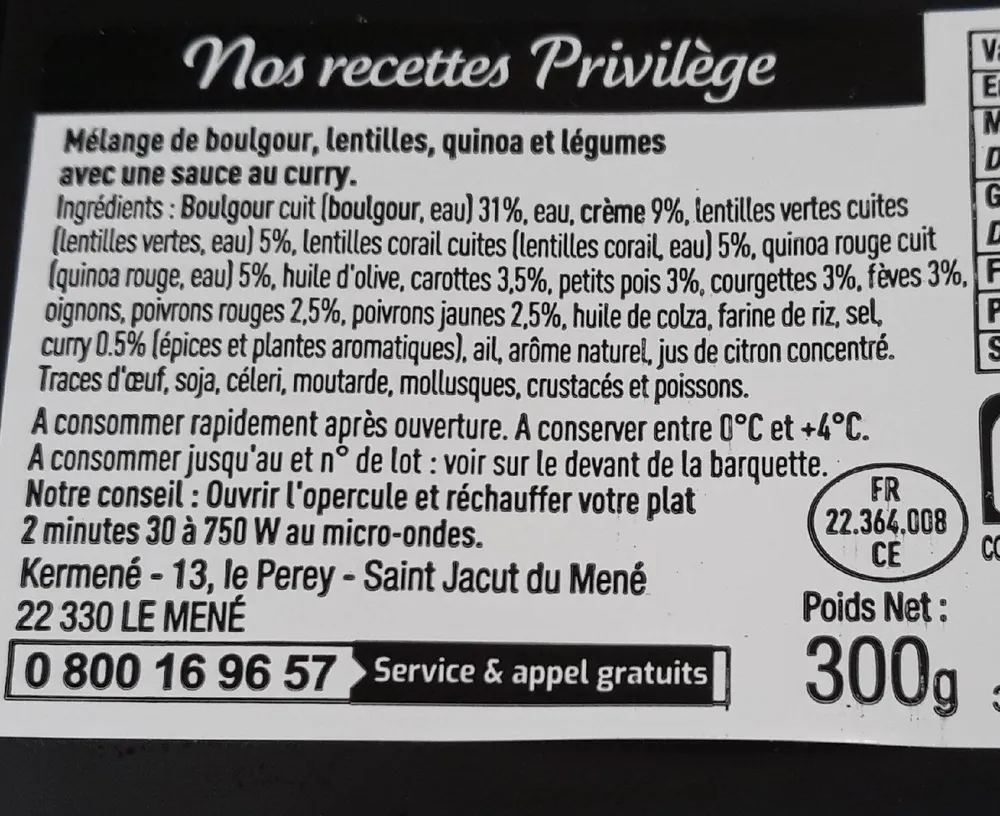 Mélange de boulgour légumes avec une sauce au curry