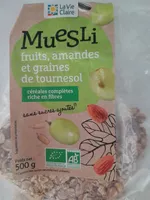 Muesli fruits amandes et graines de tournesol