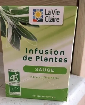Infusion de plantes sauge