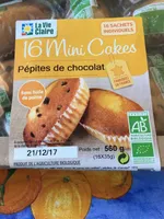 16 mini cakes