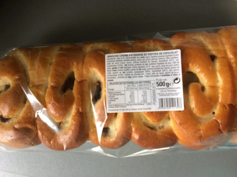 Brioche crème pâtissière et pépites de chocolat