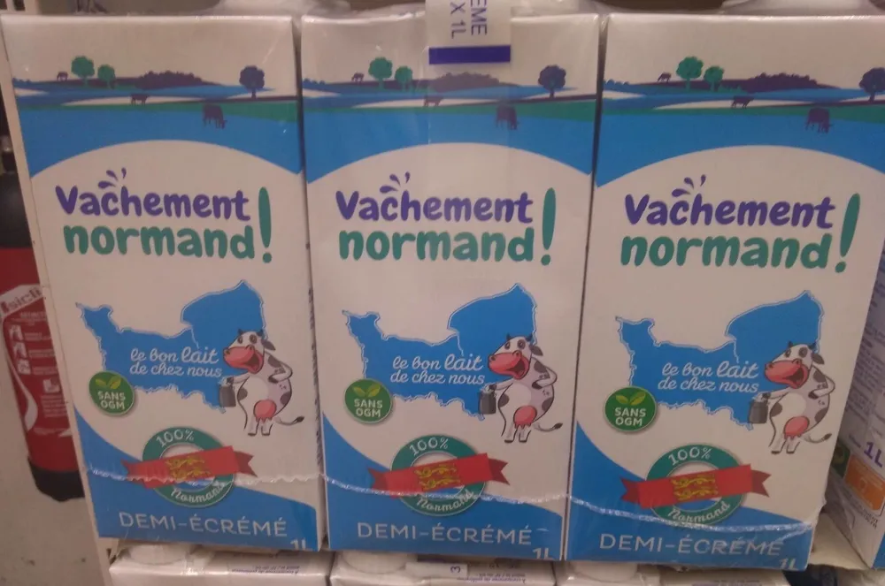 Lait demi écrémé vachement normand