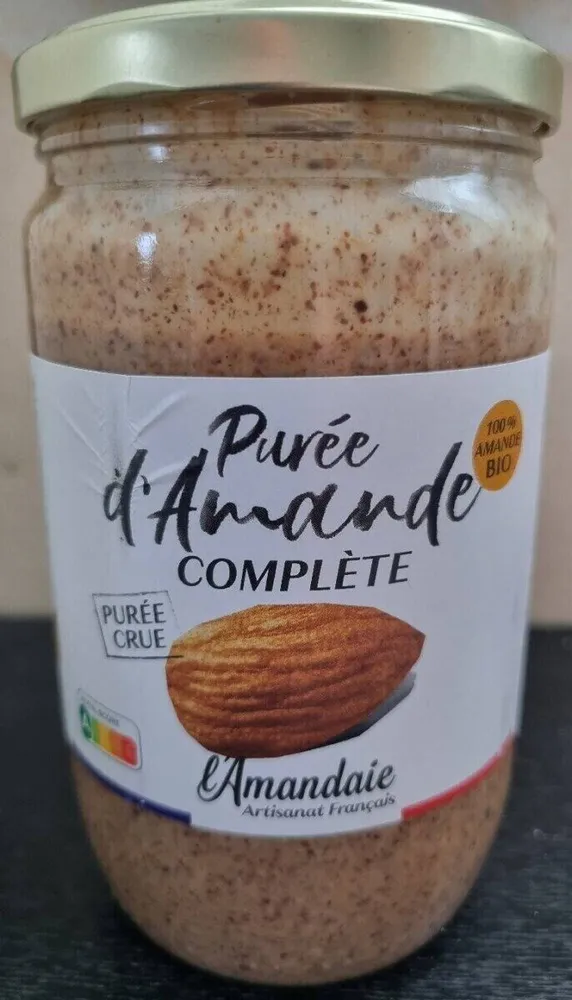 Purée d'amande complète