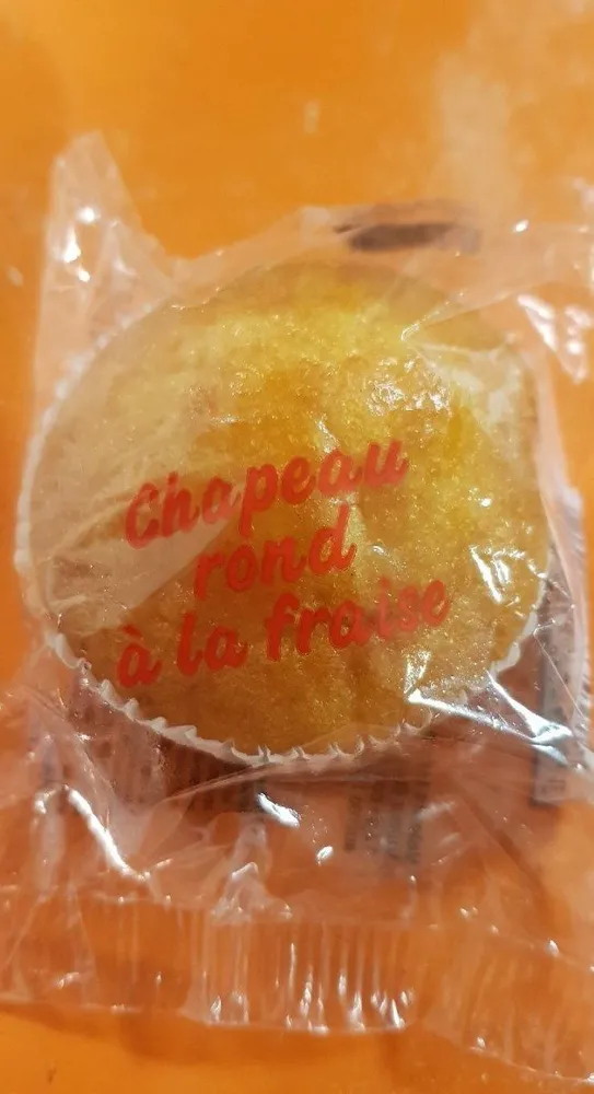 Chapeau rond à la fraise