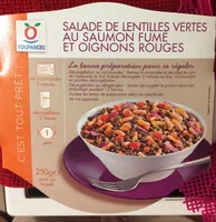 Salade de lentilles vertes au saumon fumé et oignons rouges