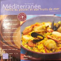 Paella au poulet et aux fruits de mer
