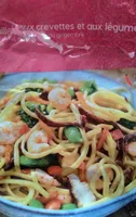 nouilles aux crevettes et aux legumes