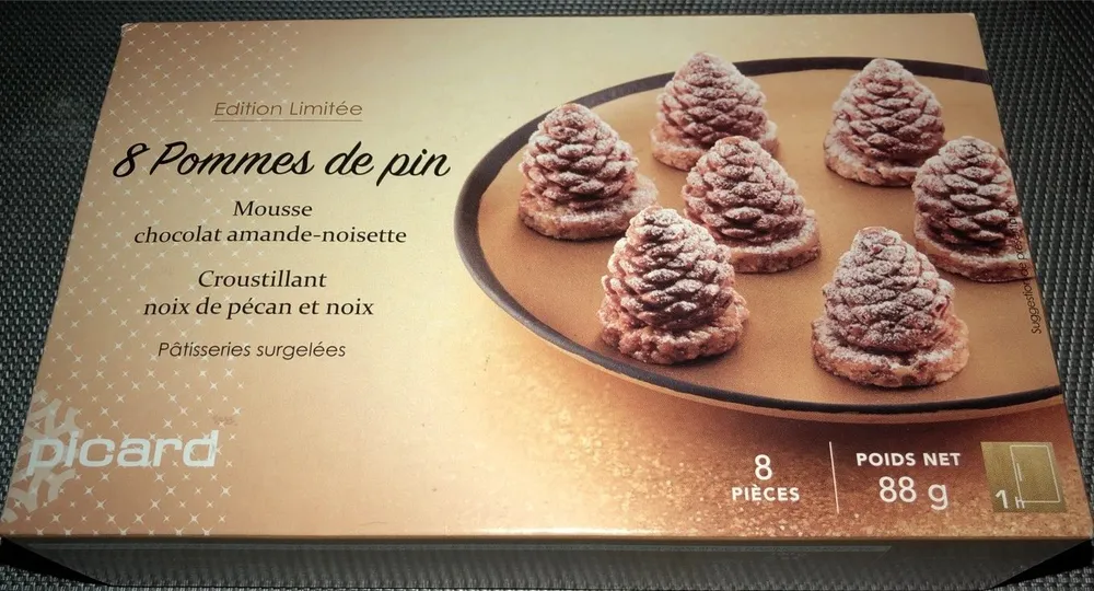 8 Pommes de Pin