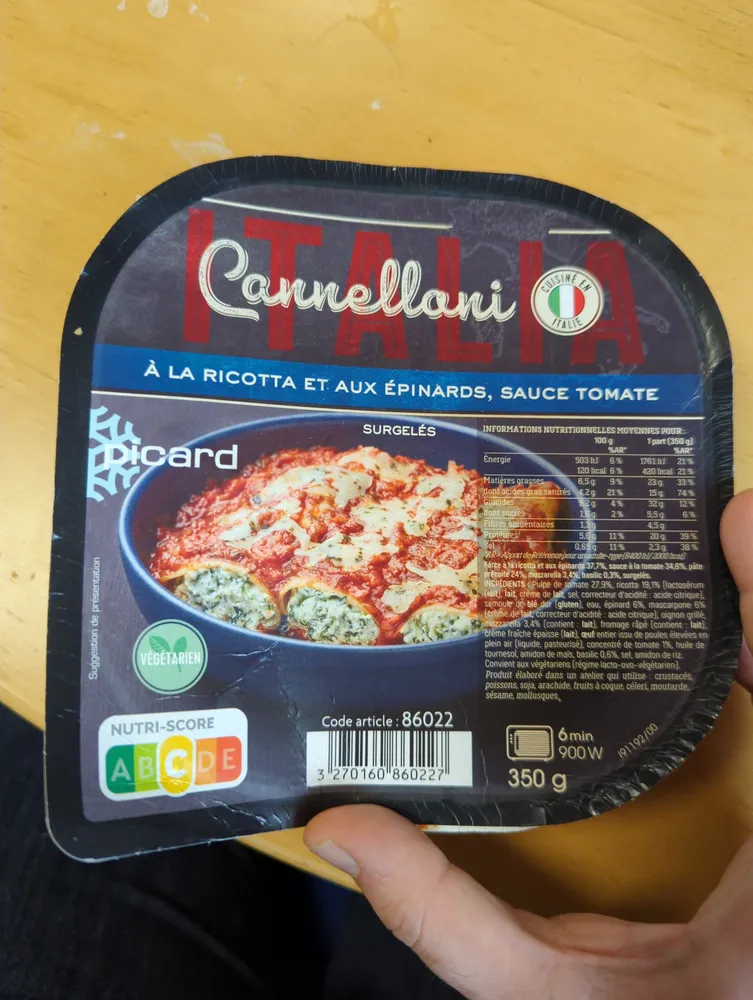 Cannelloni ricotta épinard et sauce tomate