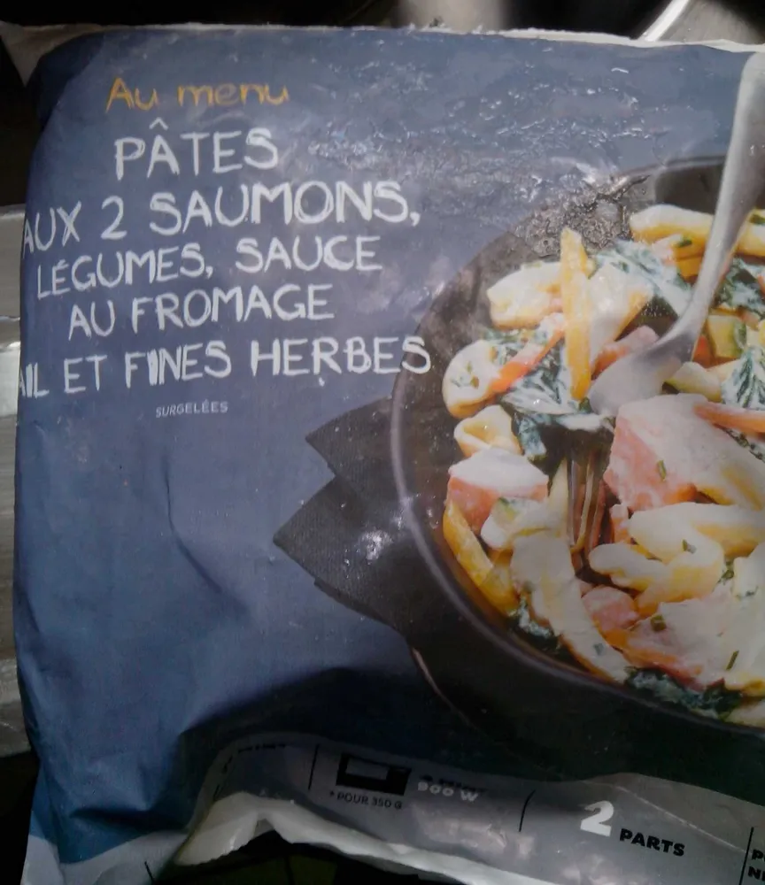 Pâtes aux 2 saumons, légumes, sauce au fromage ail et fines herbes, surgelées