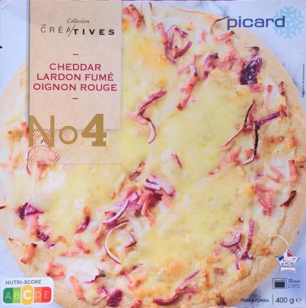 Pizza surgelée cheddar lardon fumé oignon rouge