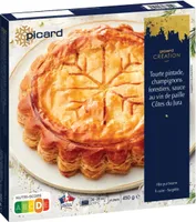Tourte pintade, champignons forestiers, sauce au vin de paille
