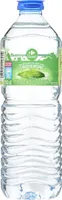 Eau de source de montagne d'auvergne