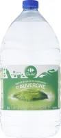 Eau de source de montagne d'auvergne