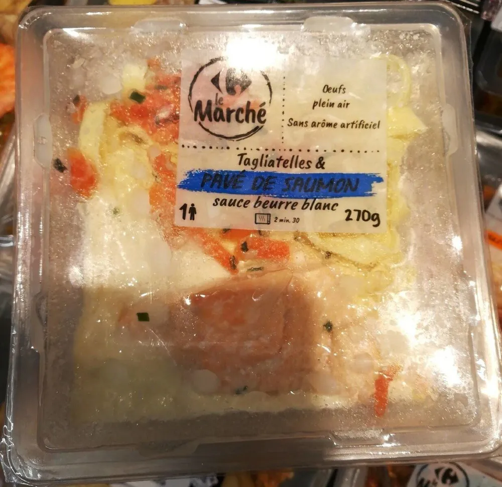 Tagliatelles & pavé de saumon sauce beurre blanc