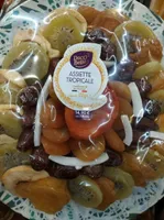 Assortiment de fruits séchés et de fruits séchés sucrés