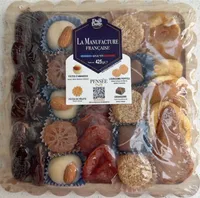 Assortiment de fruits seches et de confiseries aromatisees