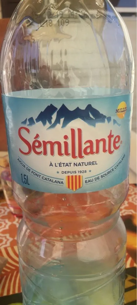 Semillante eau de source plate catalane