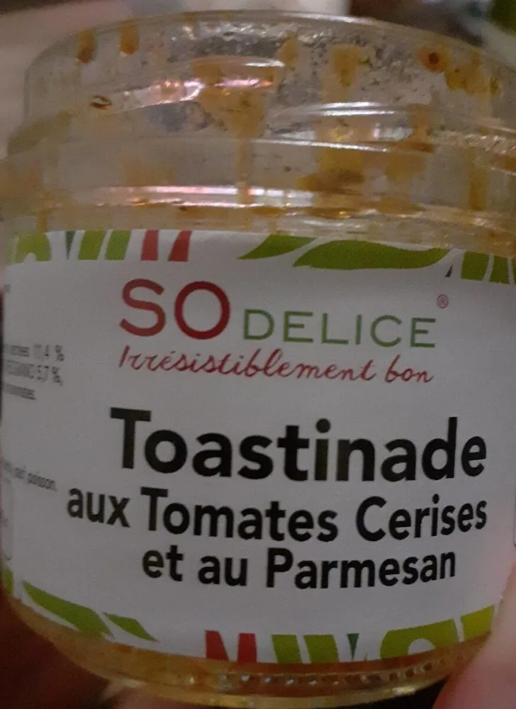 Toastinade aux tomates cerises et au parmesan
