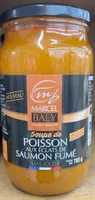 Soupe de poisson aux éclats de saumon fumé