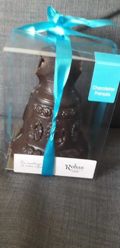 Moulage de chocolat noir