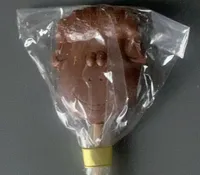 Sucette de chocolat au lait
