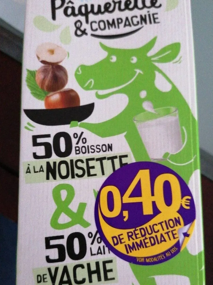 50% BOISSON À LA NOISETTE & 50% LAIT DE VACHE