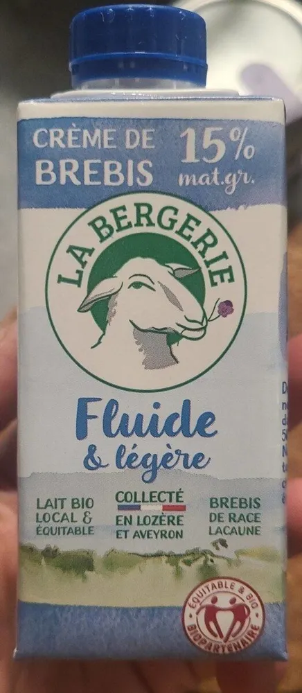 Crème de brebis fluide et légère