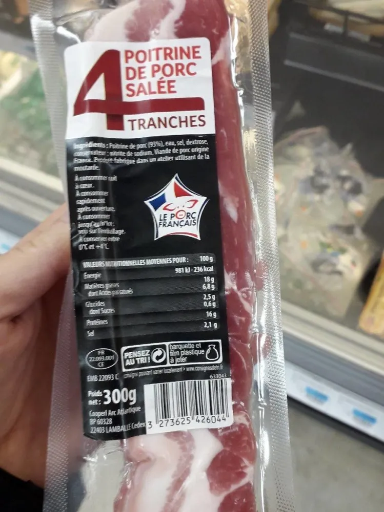 Poitrine de porc salé