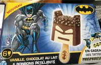 Glaces vanille, chocolat au lait et bonbons pétilants