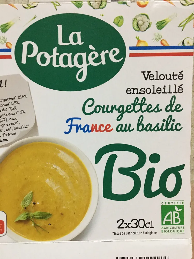 Veloute ensoleille courgette de france au basilic
