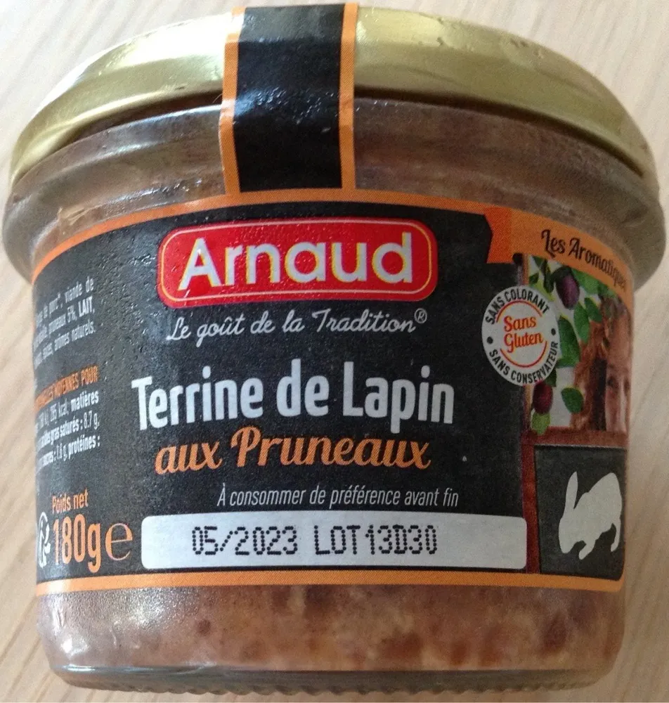 Terrine de lapin aux pruneaux