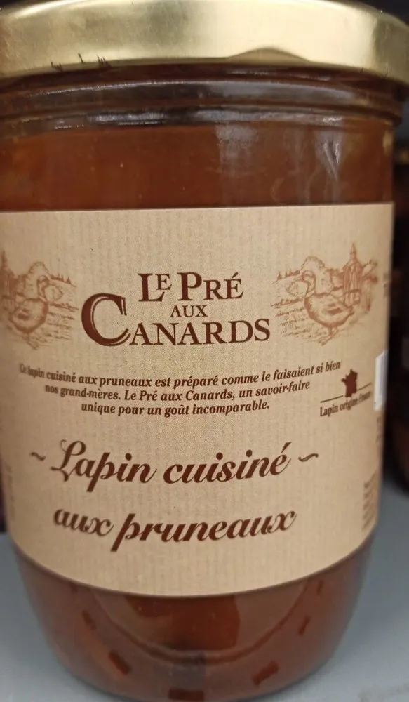 Lapin cuisiné aux pruneaux