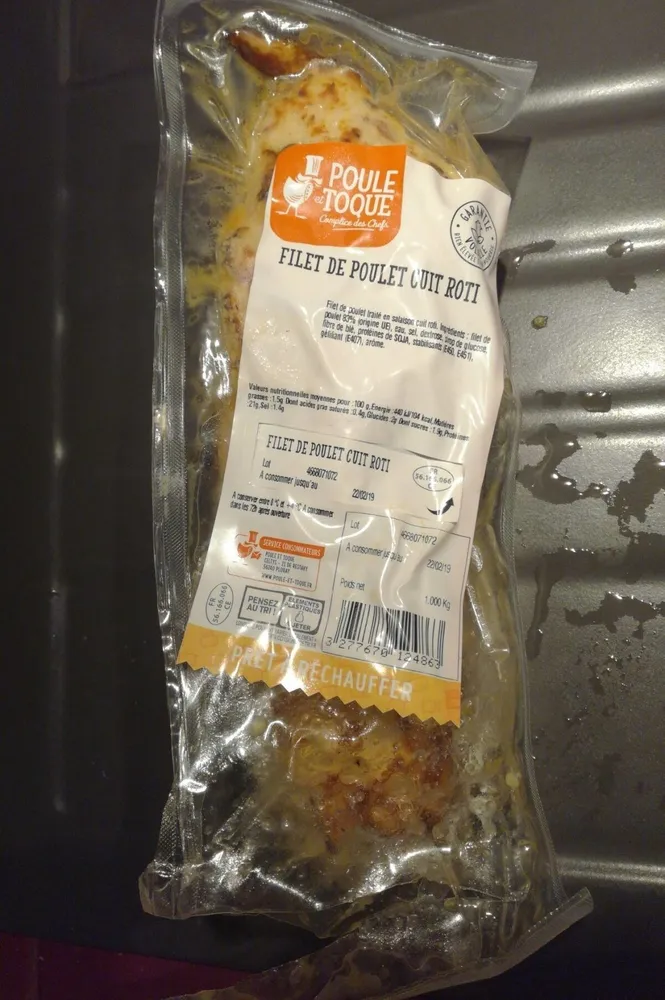 Filet de poulet cuit roti