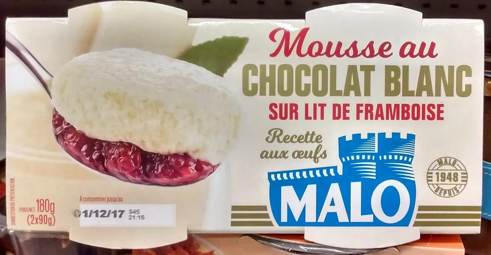 Mousse au Chocolat Blanc sur Lit de Framboise